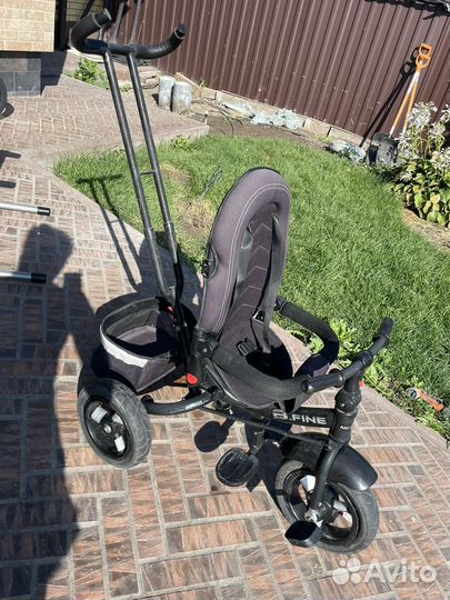 Трехколесный велосипед