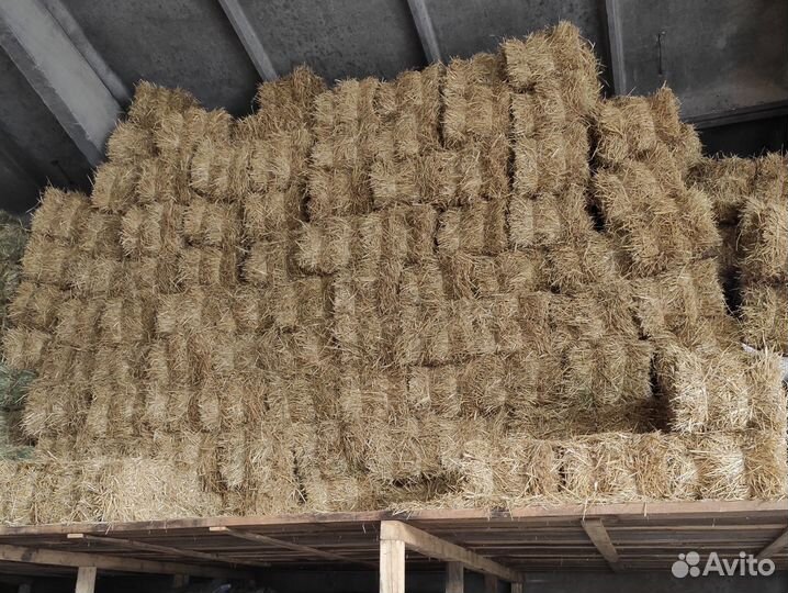 Солома в тюках