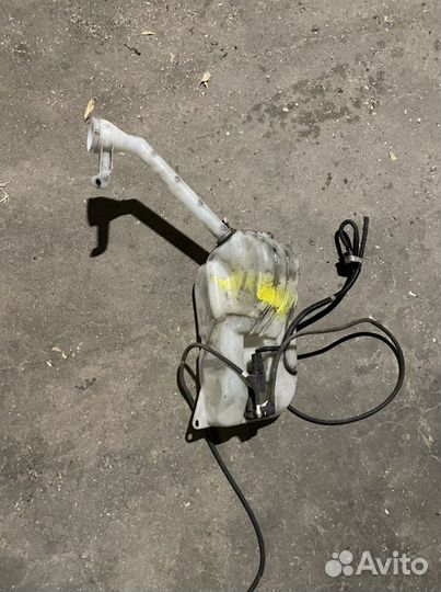 Бачoк омывaтеля nissan Qаshqai J10