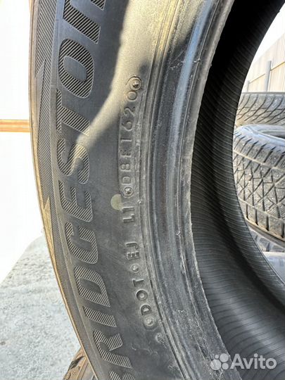 Bridgestone Blizzak DM-V2 255/55 R20 110T