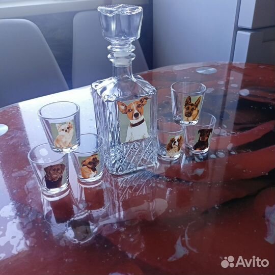 Графин с рюмками