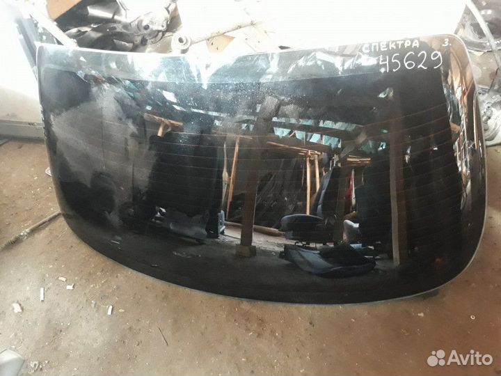 Стекло заднее Kia Spectra 2001-2011