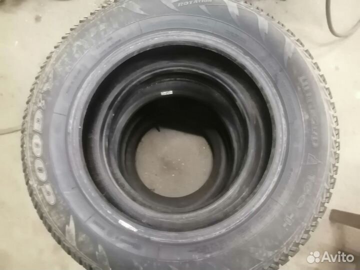 Goodyear UltraGrip 195/65 R15 95T