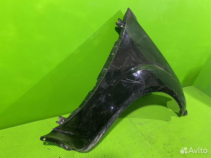 Крыло правое Nissan Navara D40 Pathfinder R51