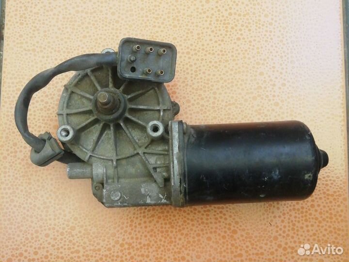 Мотор стеклоочистителя