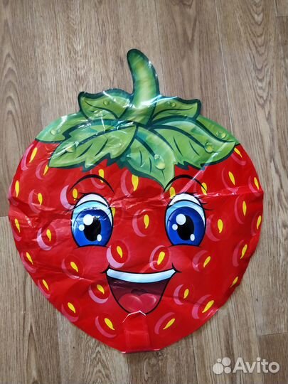 Надувной шар игрушка Клубника