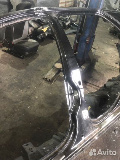 Центральная стойка правая LADA vesta SW Cross 1.8