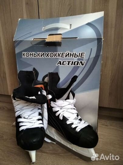 Коньки хоккейные