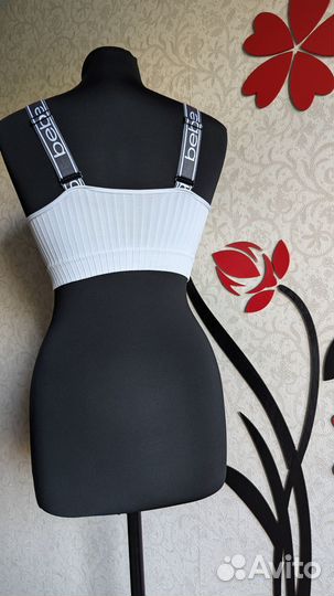 Спортивный топ Bebe. 44-46 р. 2 шт. Оригинал