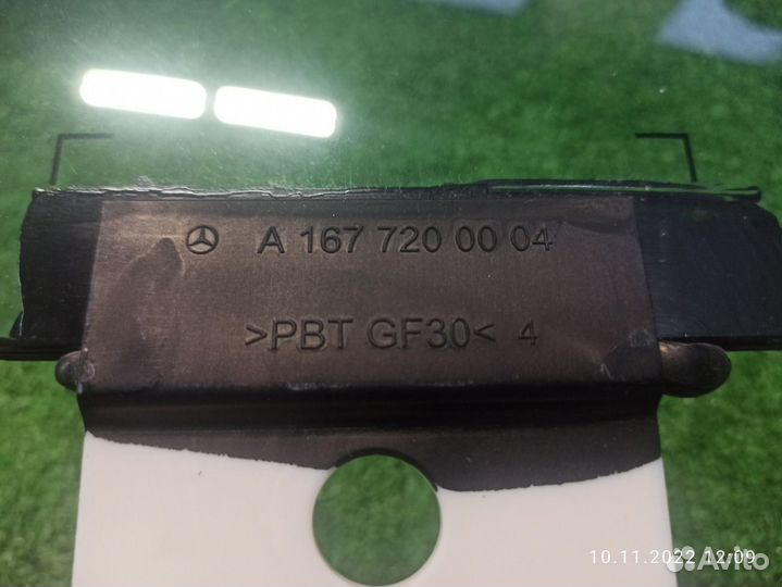 Стекло двери переднее правое Mercedes-Benz