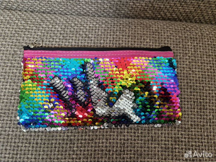 Косметичка с пайетками Новая