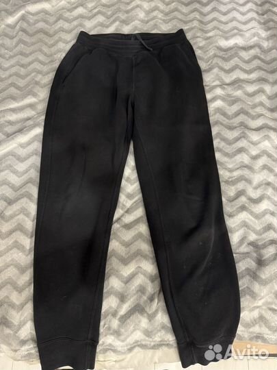 Спортивный гостюм