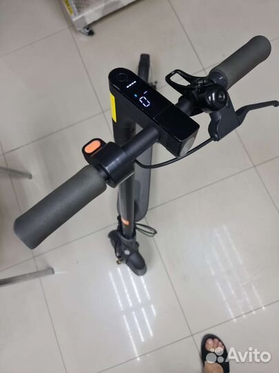 Xiaomi mi essential электросамокат