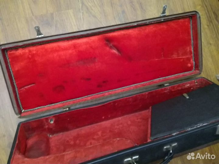 Футляр для тенор- саксофона