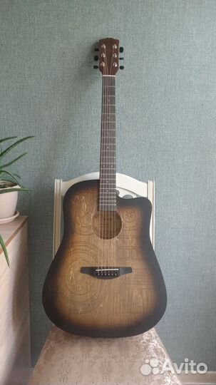 Акустическая гитара