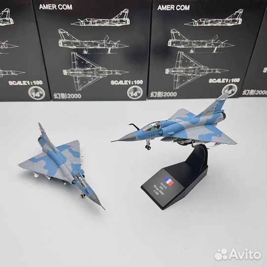 Модель самолёта Dassault Mirage из металла М 1/100