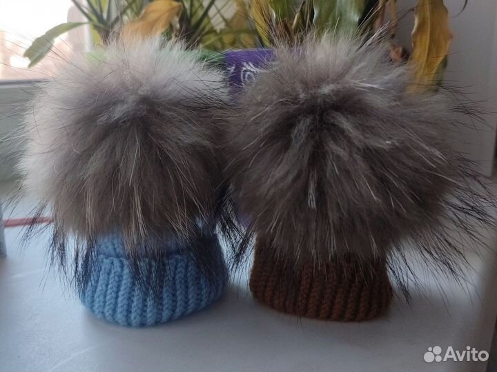 Шапка с помпоном для собачки