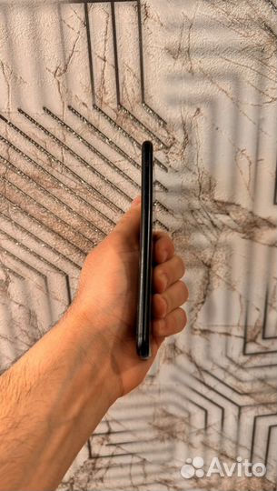iPhone SE (2020), 64 ГБ