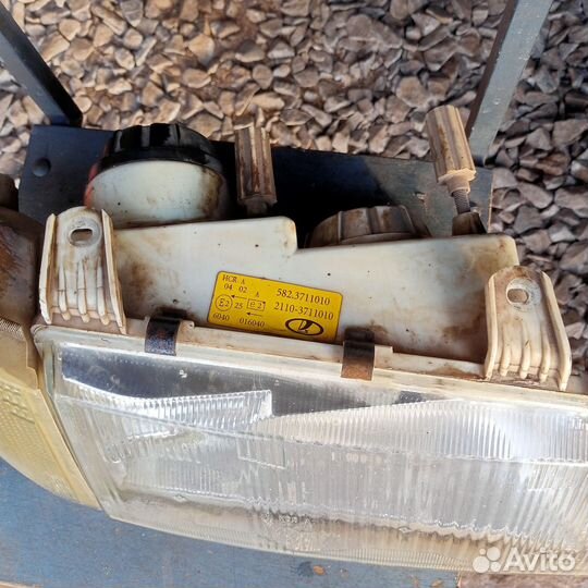 Фара Ваз 2110