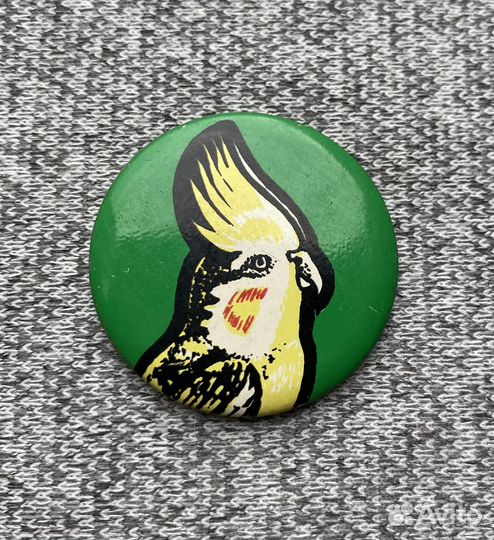 Значок времен СССР - Попугай - Какаду - Птица