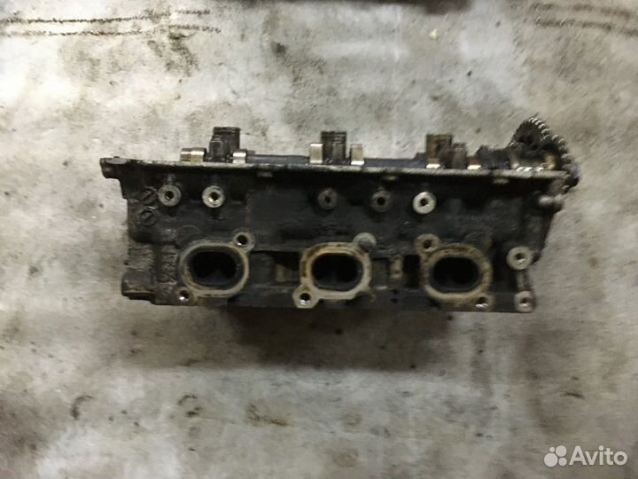 Головка блока цилиндров (Nissan Maxima)