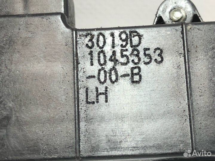 Привод открытия двери Tesla Model X 2019