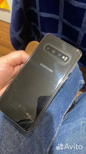 Samsung Galaxy S10, 8/128 ГБ