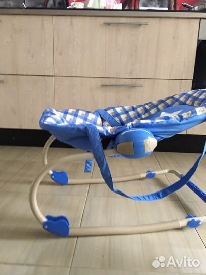 Шезлонг детский