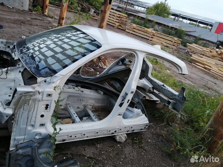 Левый порог левая средняя стойка BMW 1 F20