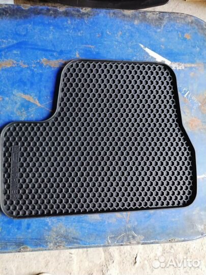 Ковры на Гранту резиновые соты