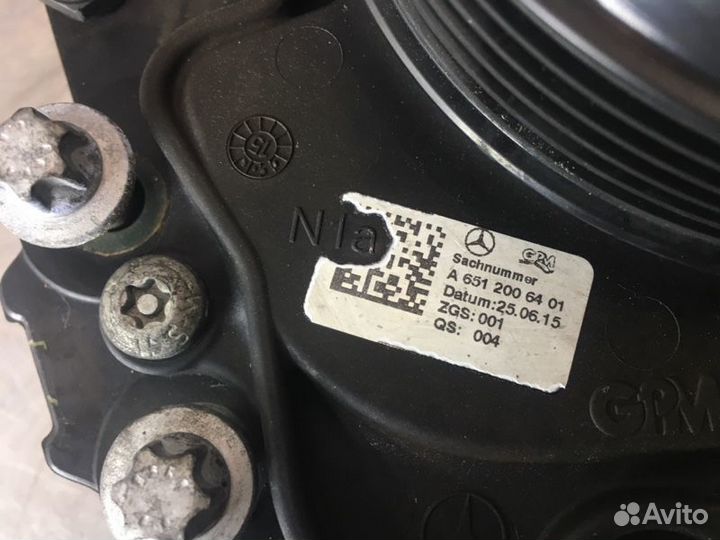 Помпа Mercedes C-Class W204 OM651 2.2 CDI 2011
