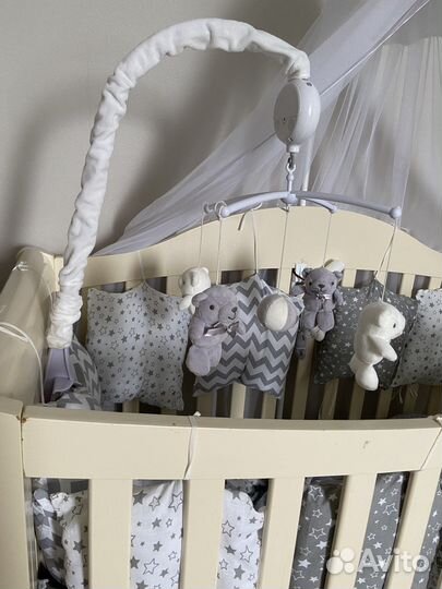 Мобиль в кроватку музыкальный