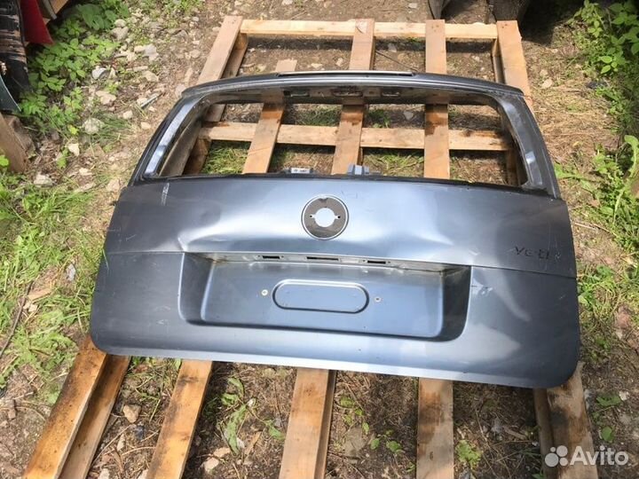 Крышка багажника Skoda Yeti