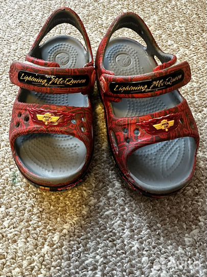 Сандали crocs