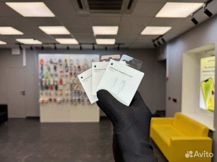 Переходник Apple Lightning to 3.5 mm Headphone Jac