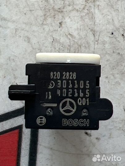 Датчик удара Мерседес W221