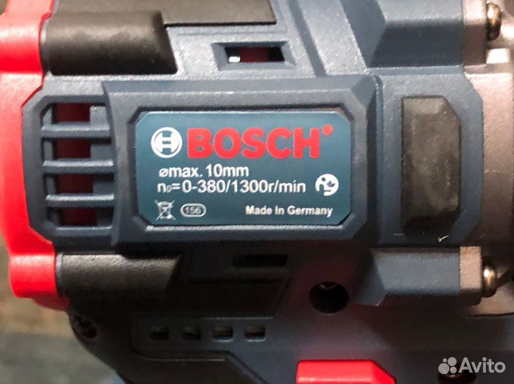 Бесщеточный шуруповерт Bosch 18V/10mm
