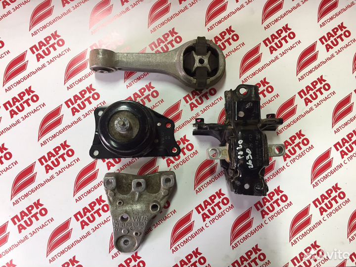 Подушка двс кпп для VolksWagen Polo 2015