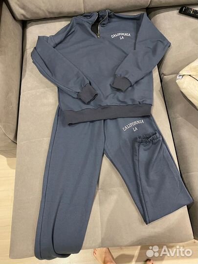 Спортивный костюм женский новый
