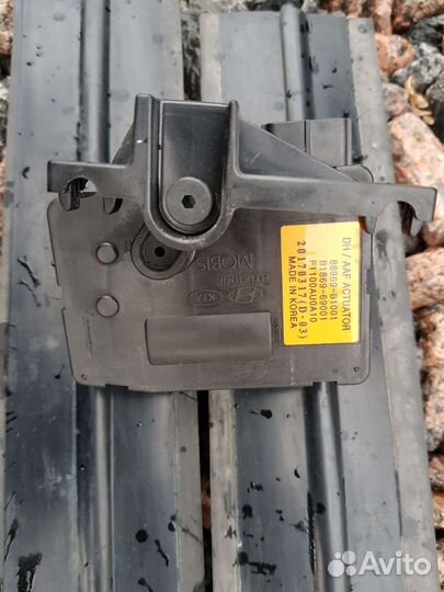 Сервопривод заслонок радиатора Genesis G80 2017