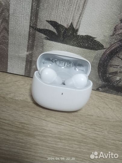 Слушать музыку, играть в видео игры, и тд