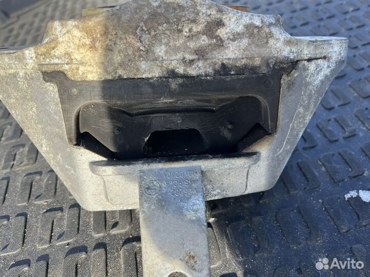 Опора подушка двигателя опель астра J