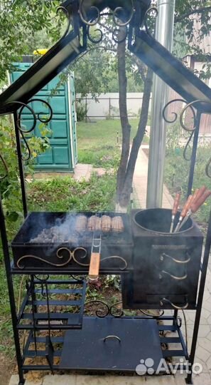 Мангал с крышей