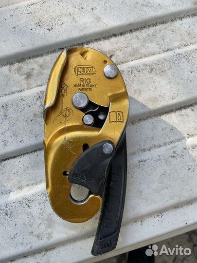 Спусковое устройство petzl rig
