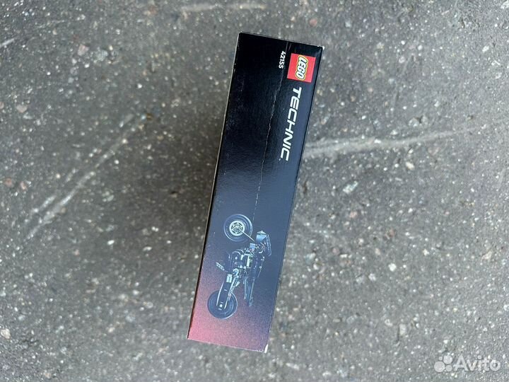 Конструктор lego Technic 42155 Бэтцикл