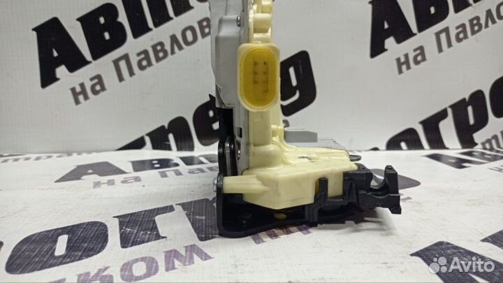 Замок двери задний левый Volkswagen Passat 3C2 BVY