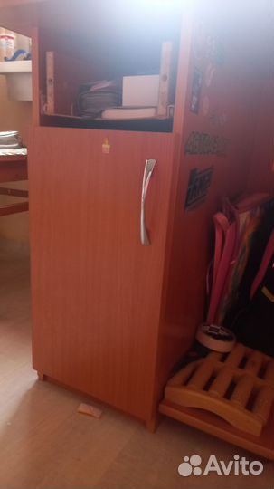 Письменный стол