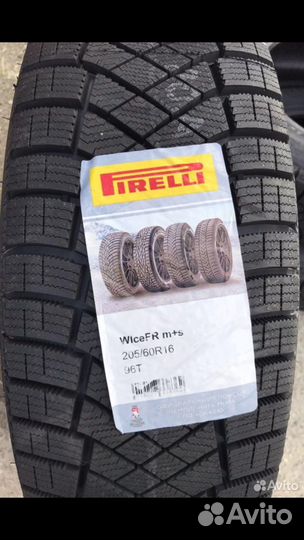 Pirelli Ice Zero FR 205/60 R16
