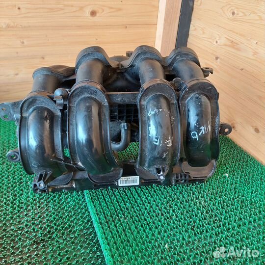 Впускной коллектор Ford Fiesta mk6 рестайлинг