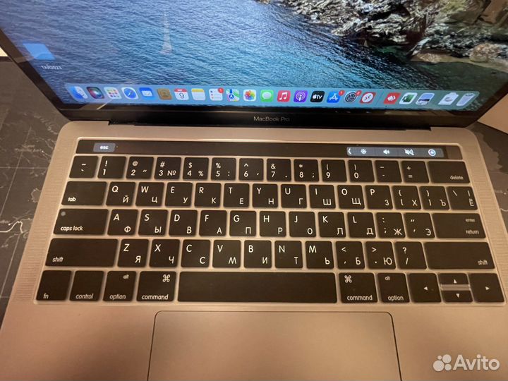 Macbook pro 13 2019 touch bar